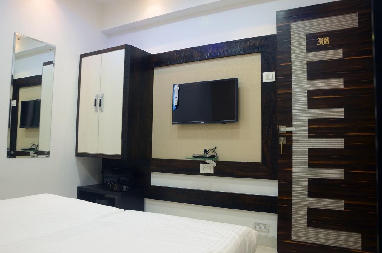 Hotel Modern Bombay Esterno foto